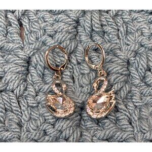 Silvertone Swan Bird Dangle Earrings Leverback Clear Rhinestones 7/8 inch
